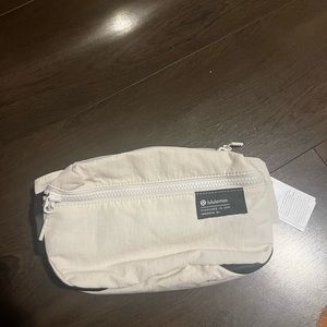Lululemon Clean Lines Belt Bag
